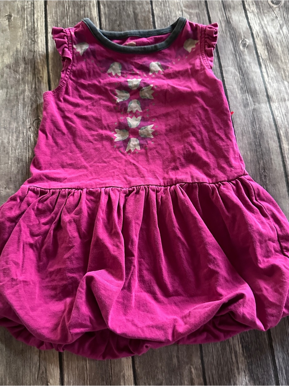 Tea magenta dress guc light fade 12/18